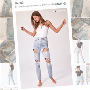 BDG mom high rise ripped jeans. size 29
